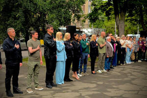 В честь погибших детей: в Одессе заложили яблоневый "Сад памяти"